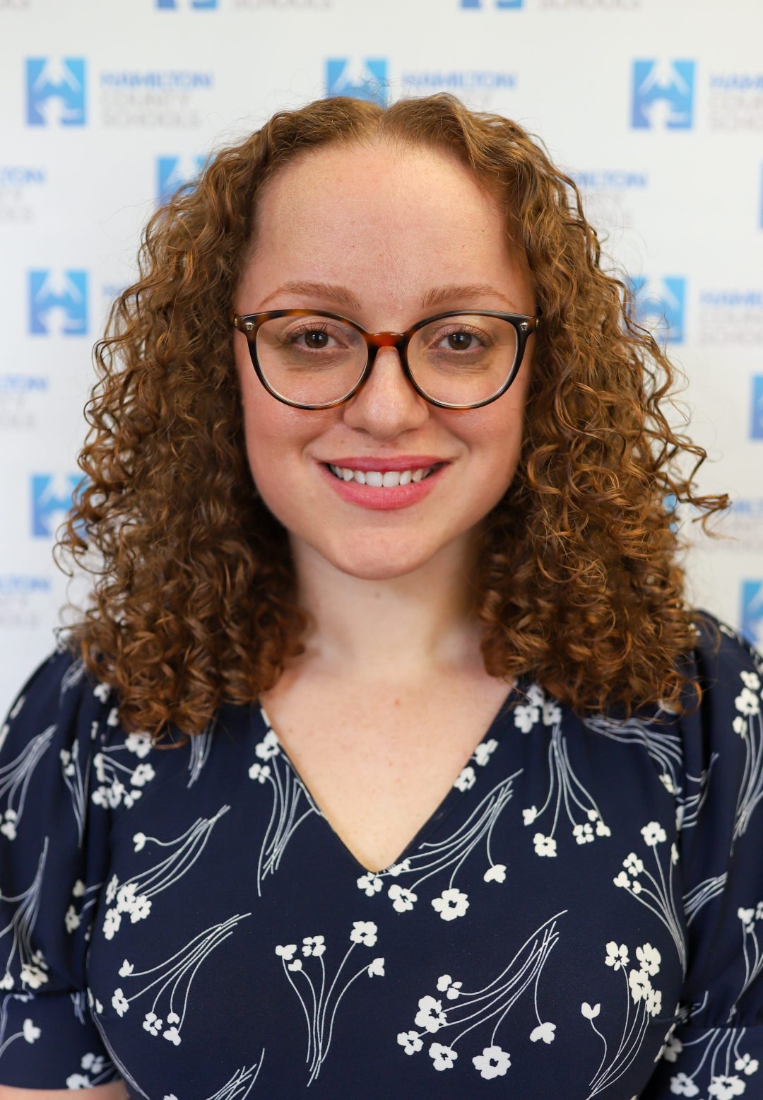 Dr. Jasmine Fernández