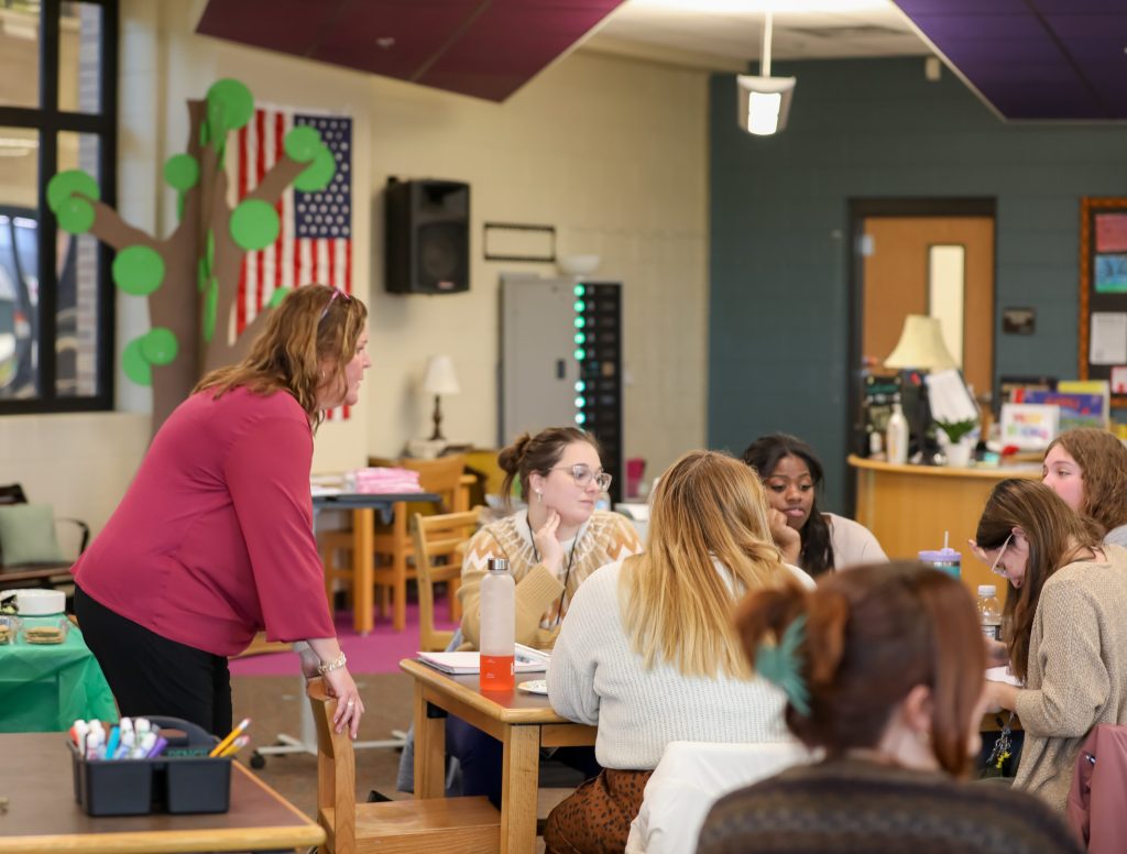 New _ Teacher Mentor Program-11 Teachers work together