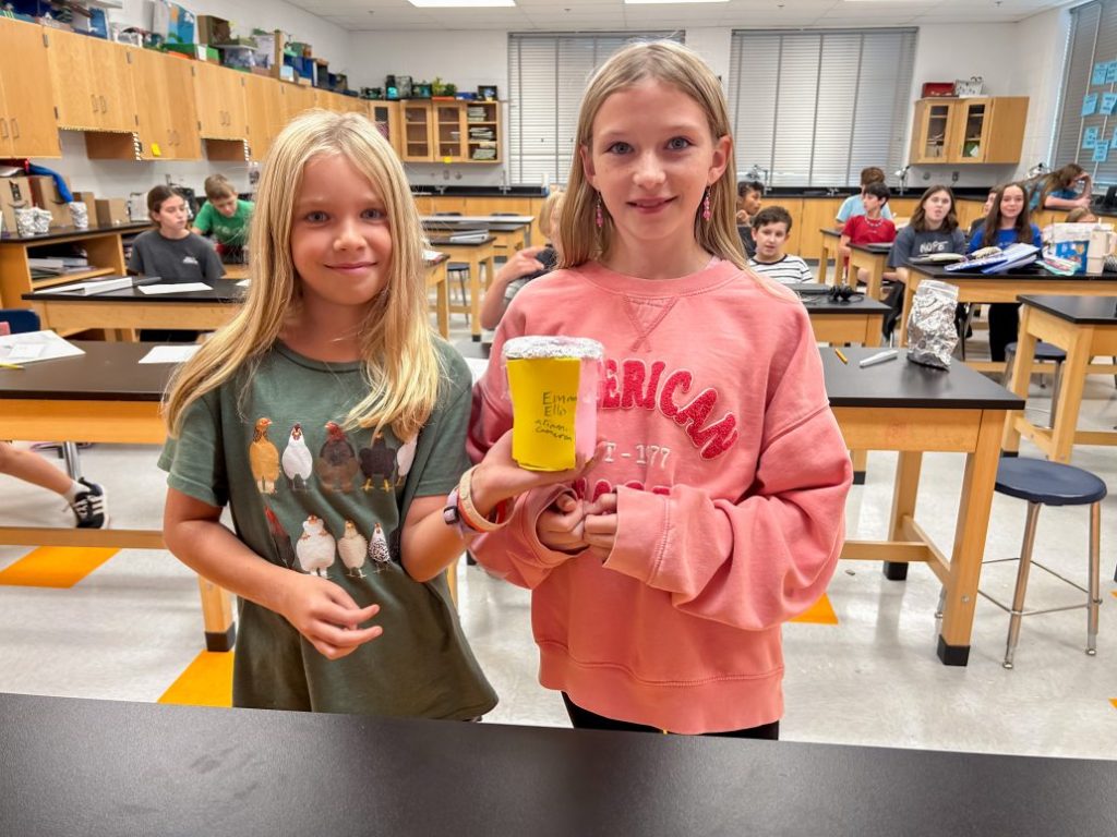 Organ Donor Project Sale Creek-5 Middle School kids showing science project