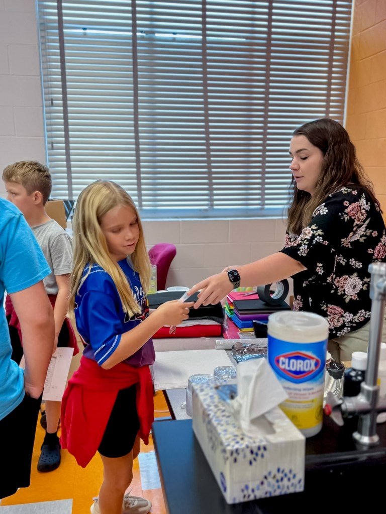 Organ Donor Project Sale Creek-8 Middle School kid working on science project