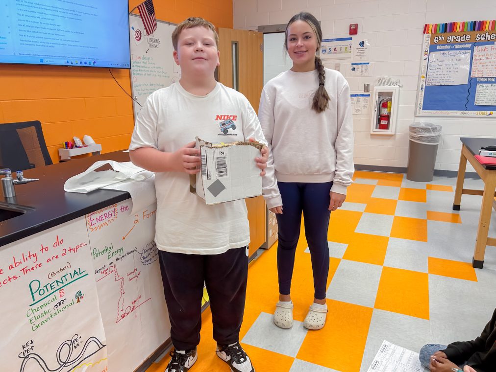 Organ Donor Project Sale Creek Middle School kids showing science project