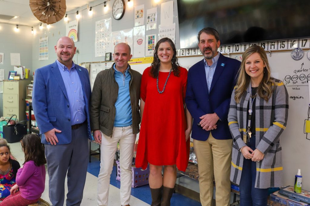 TeacherOfTheYear-11 A group poses for a photo