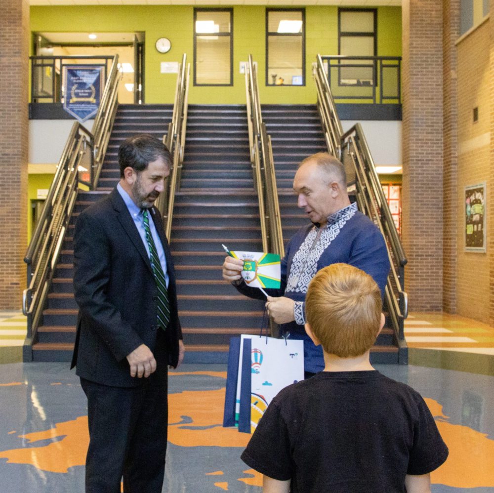 Ukraine Delegate Visits EBE-23 Mayor and Dr. Robertson during East Brainerd Elementary Ukraine Mayor Visit
