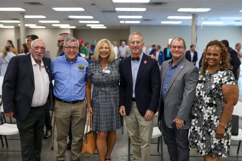 Franklin-34 A group poses for a photo